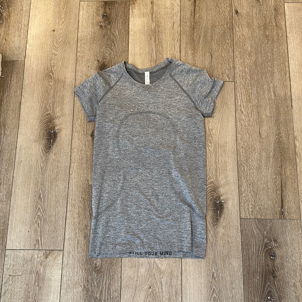 Lululemon Swiftly Tech Short-Sleeve Shirt 2.0